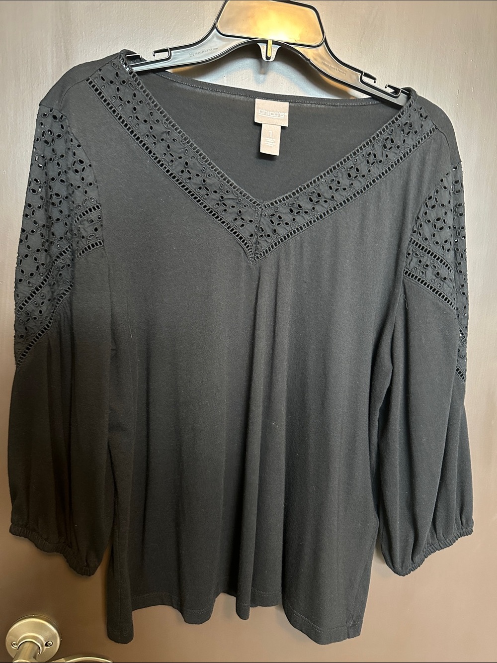 Chico's Black 3/4 Sleeve V Neck Lace Trim Tee